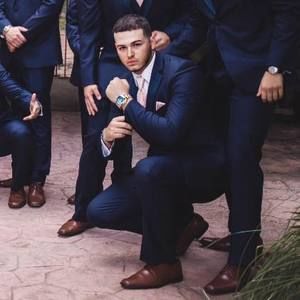 Meet your Posher, Adolfo